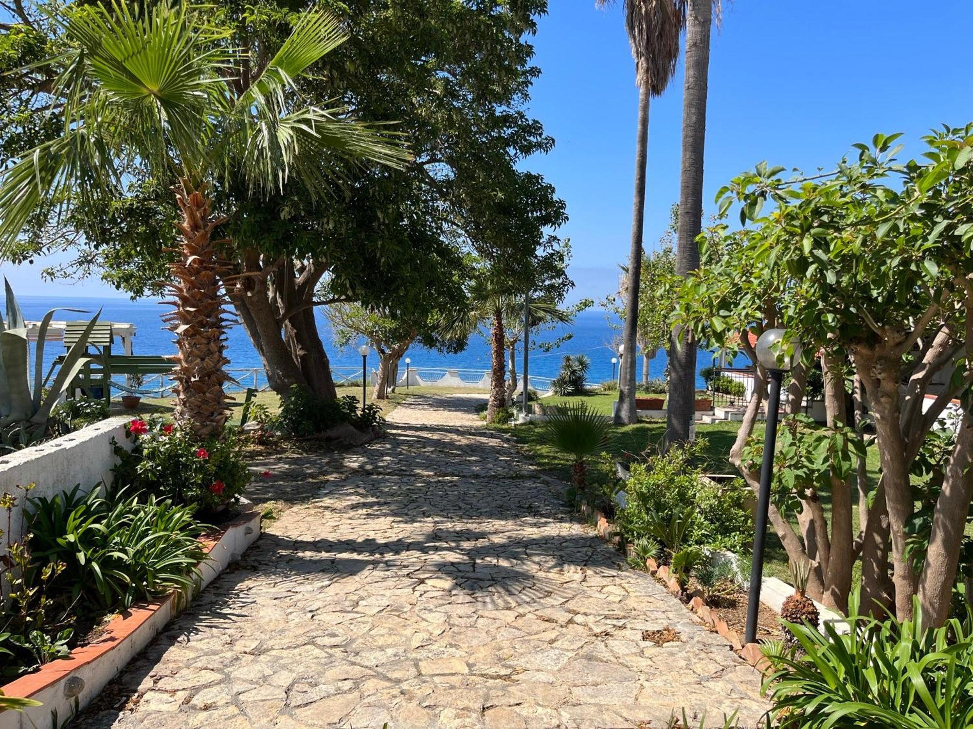Residence Araba Fenice Tropea Εξωτερικό φωτογραφία